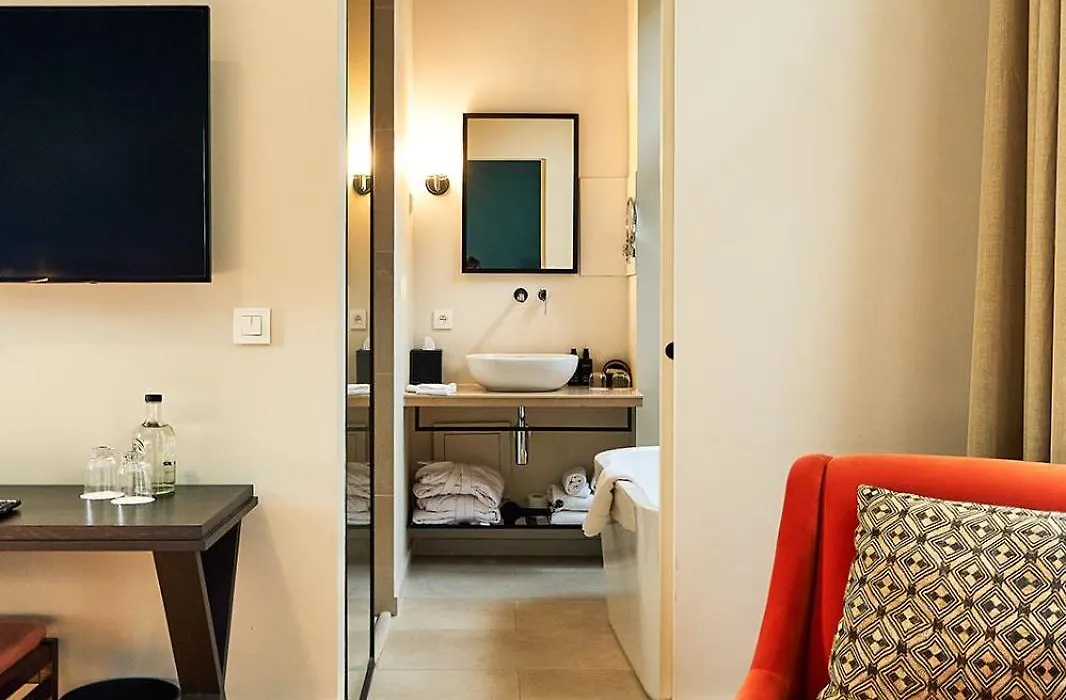 Hotel FRANQ-1