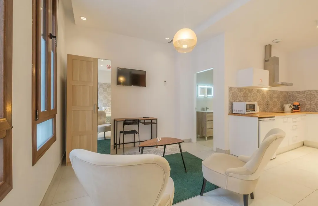 Gorgeous Apartment Close To City Centre-1