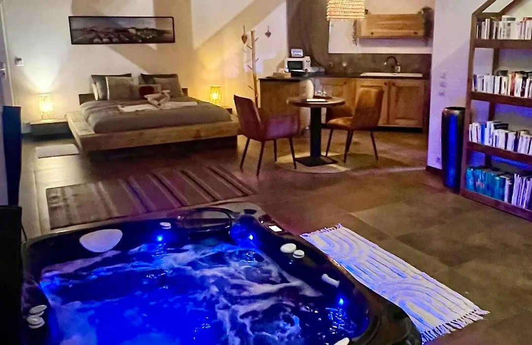 Les Lofts de Bouzigues - Spa privatif&Romantique-1