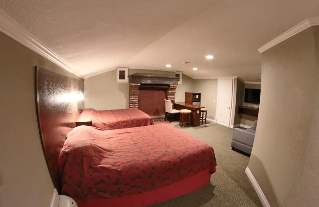 Santa Cruz Inn-1