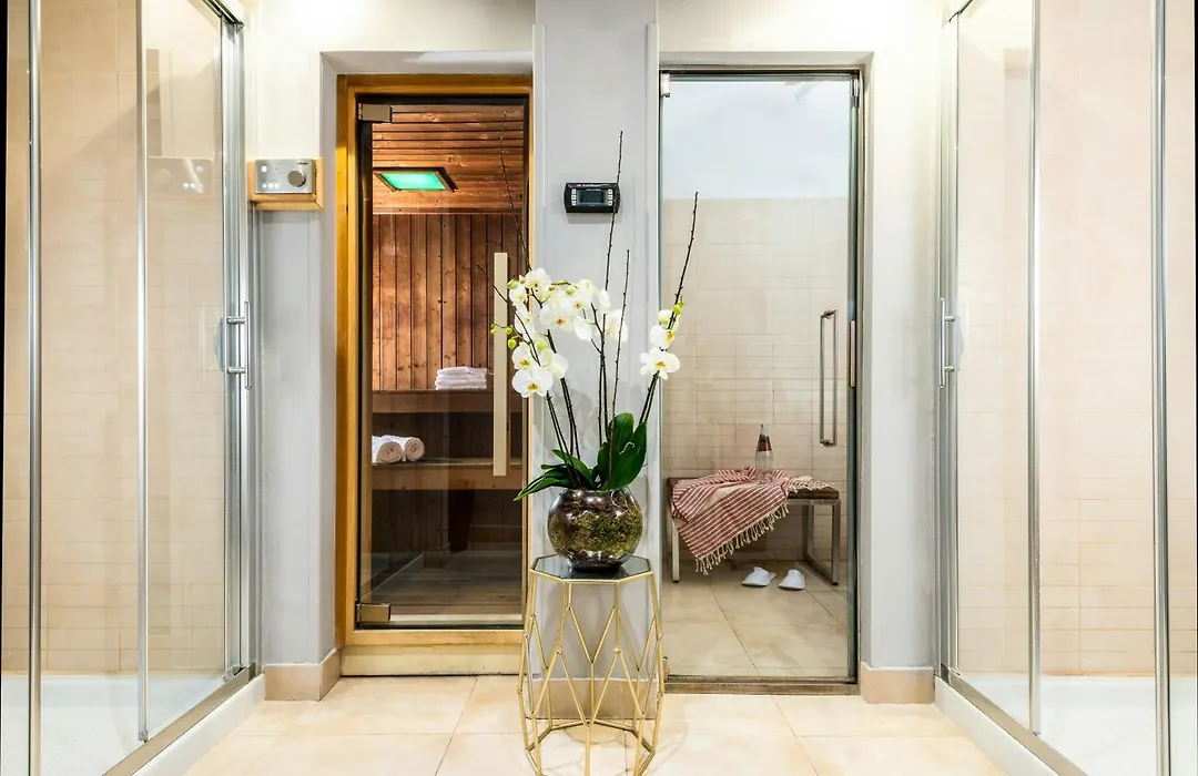 Leonardo Boutique Hotel Rome Termini-1