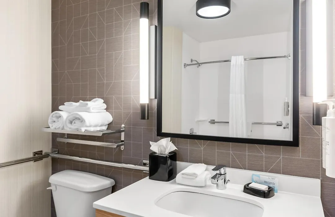 Spark By Hilton Bardstown-1