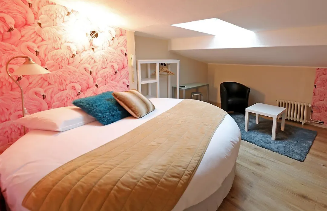 Hotel Les Pasteliers-1