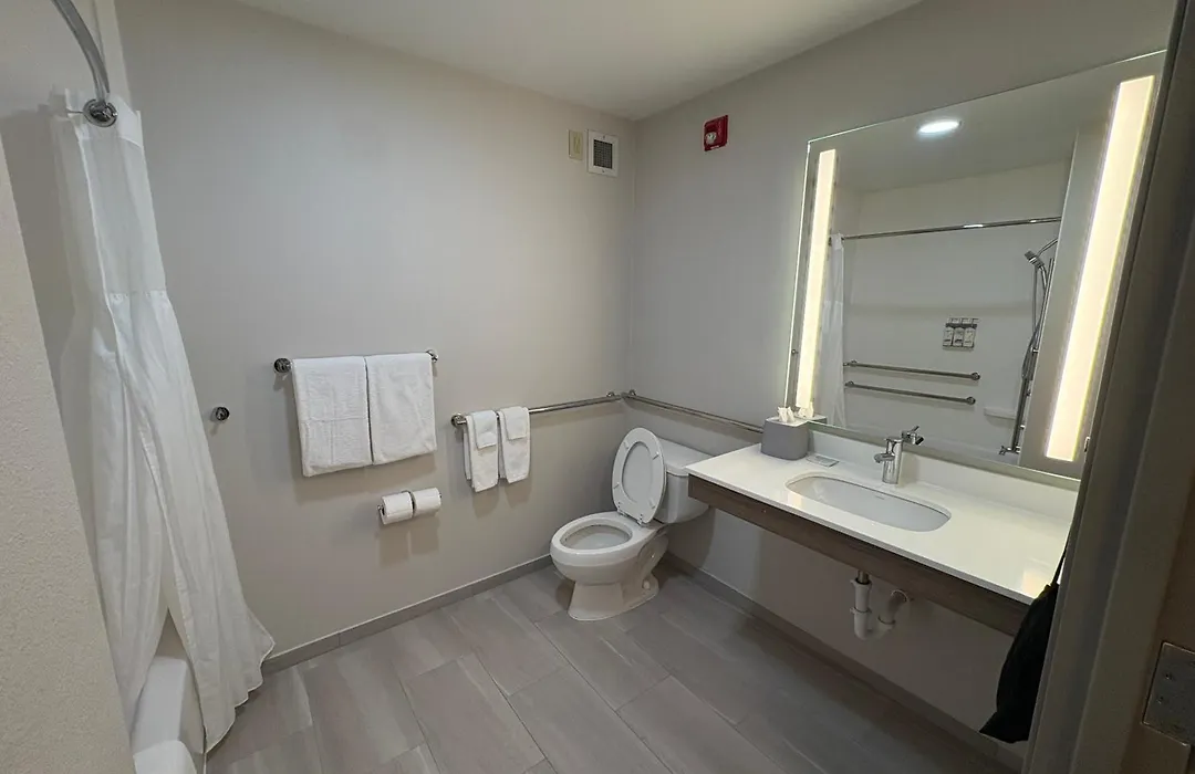 Holiday Inn Express Hotel & Suites Lafayette By Ihg-1