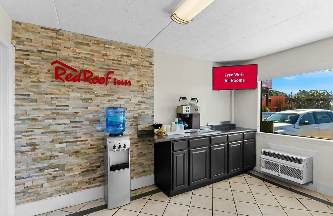 Red Roof Inn Panama City Beach-1