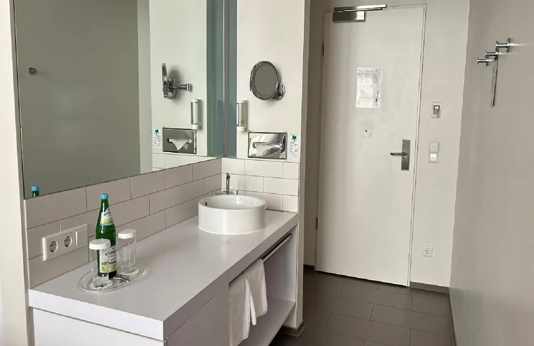 Wyndham Garden Berlin Mitte-1