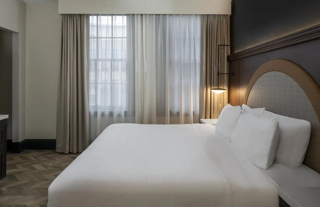 Hampton Inn & Suites Birmingham-Downtown-Tutwiler-1