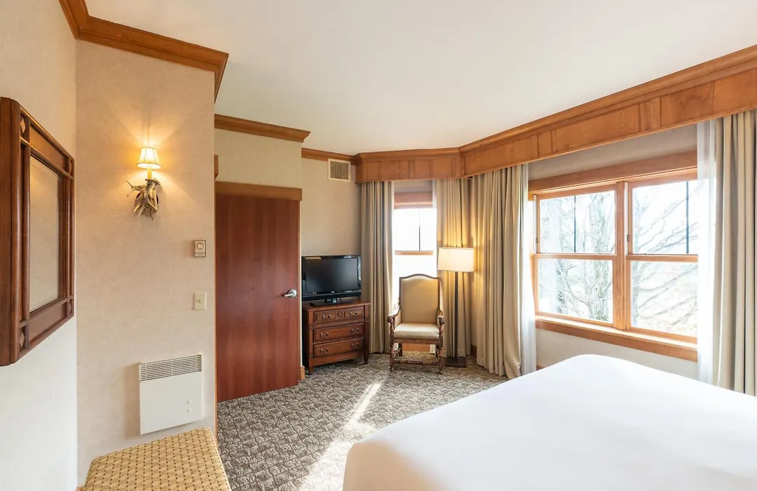 Grandview Lake Placid-1