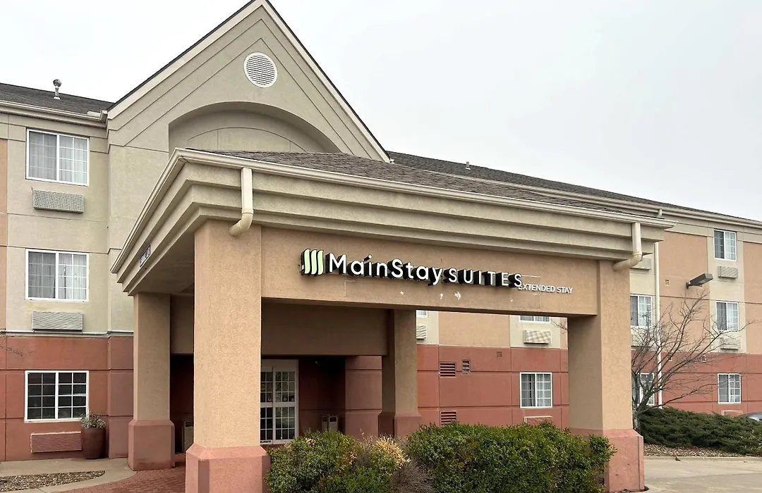 Mainstay Suites Emporia-1