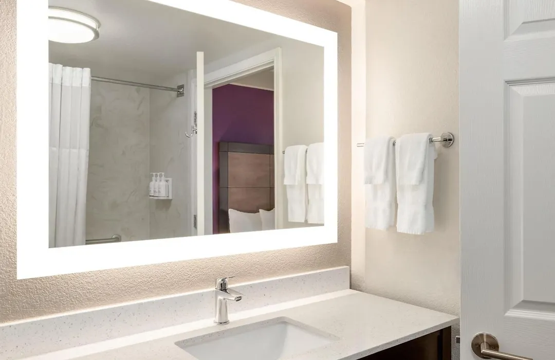 La Quinta By Wyndham Arlington North 6 Flags Dr-1