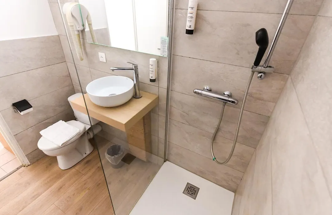 Hotel Le Coureau-1