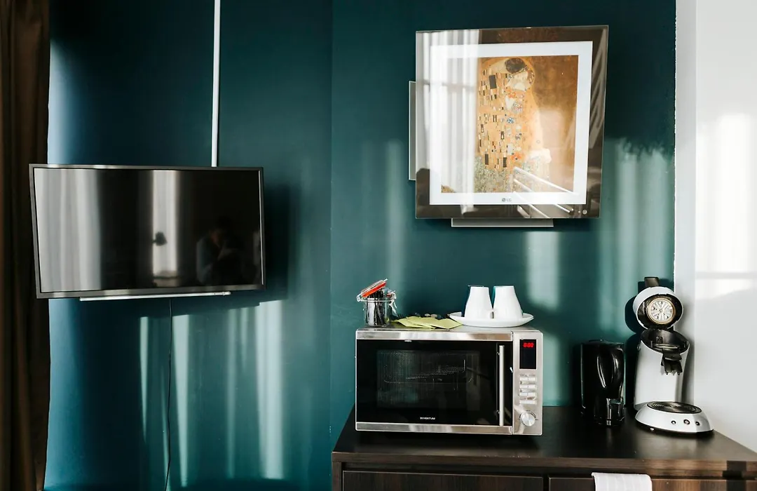 The Hague Teleport Hotel - Free Parking-1