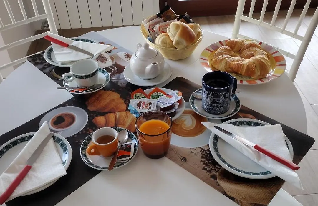 Affittacamere Montecarlo-1