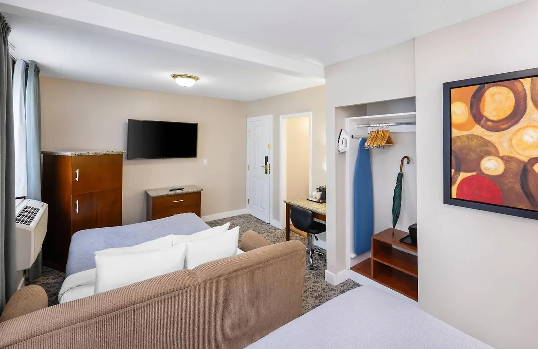 Quality Inn & Suites (Adults Only)-1