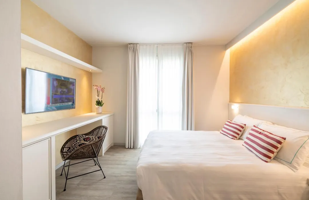 Splendido Bay Luxury Spa Resort-1