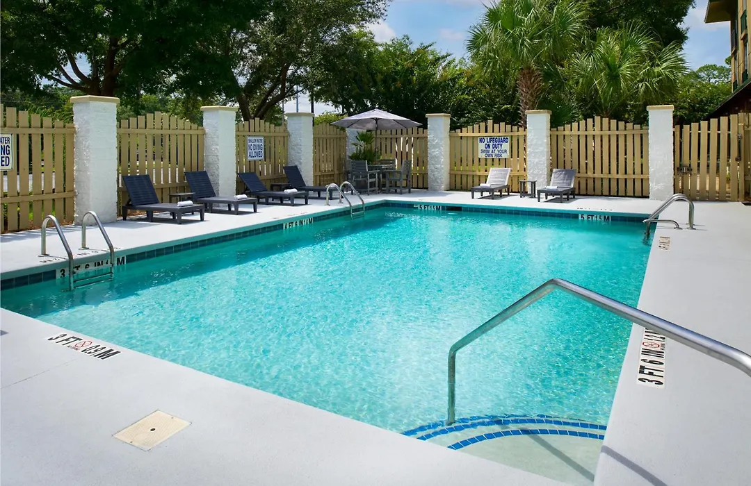 Holiday Inn Express Hotel & Suites Bluffton At Hilton Head Area By Ihg-1