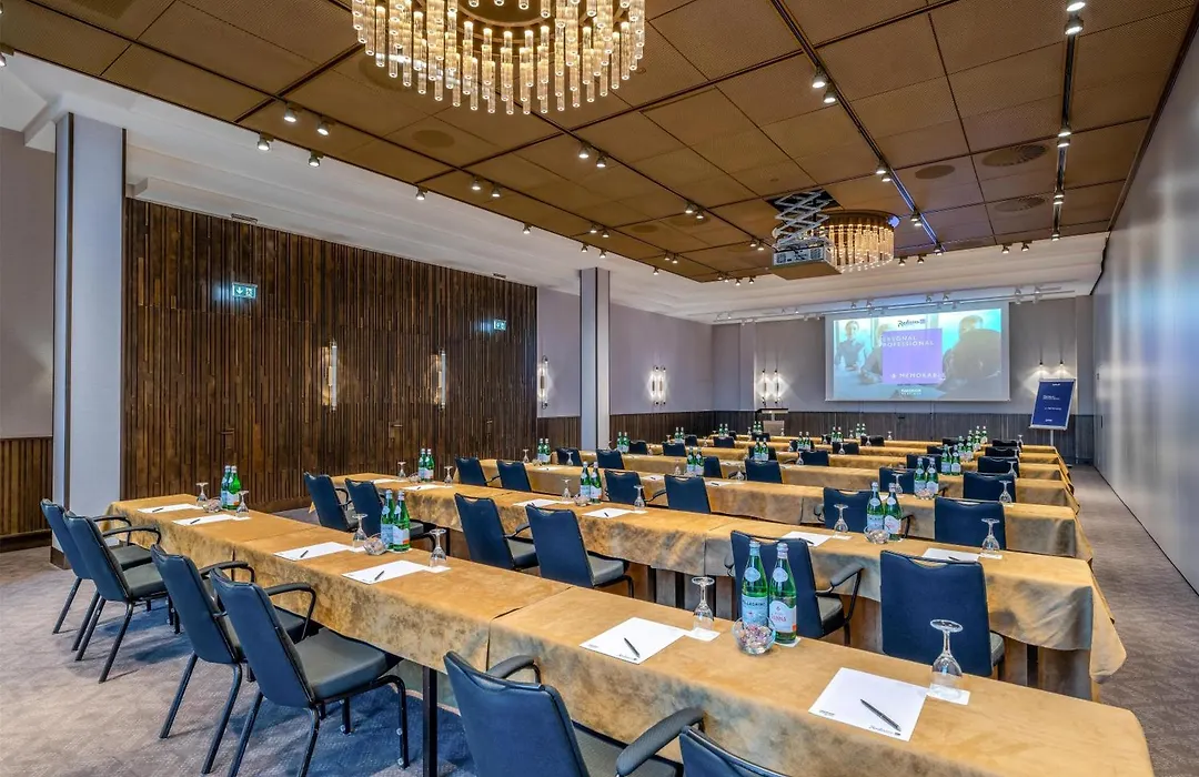 Radisson Blu Senator Hotel, Luebeck-1