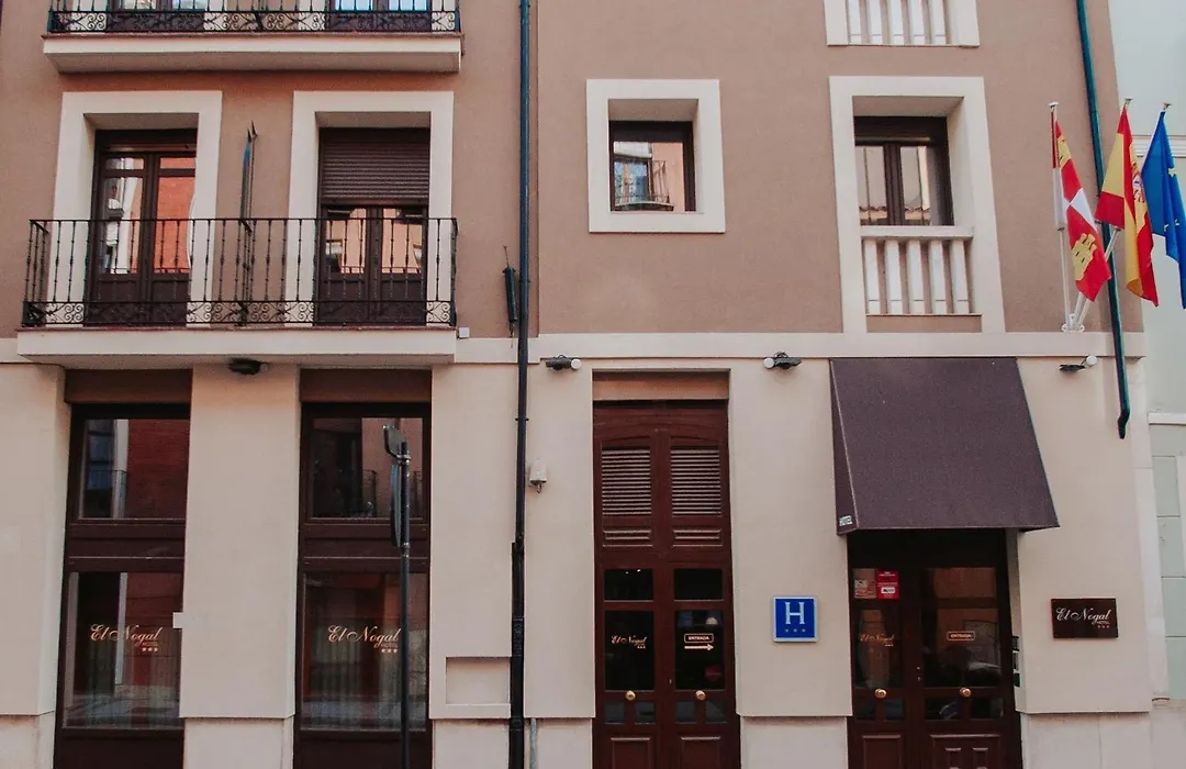 Hotel El Nogal-1