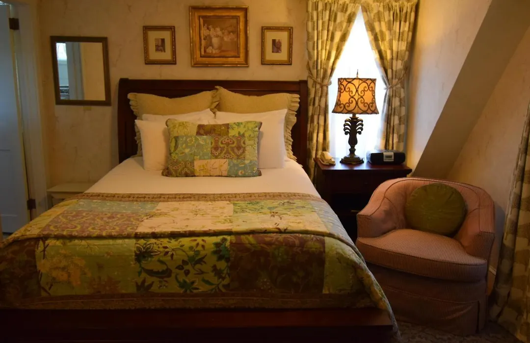 Ivy Lodge-1