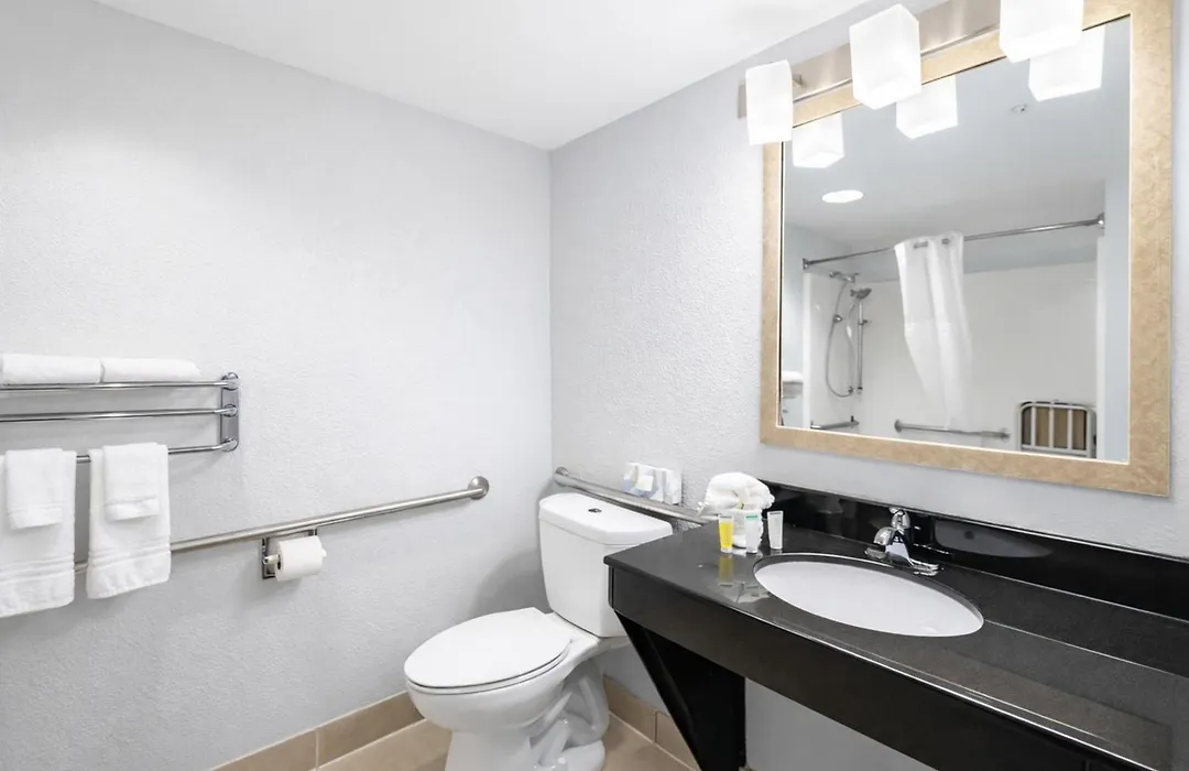 Greenfield Inn & Suites Owensboro, Ky Airport-1