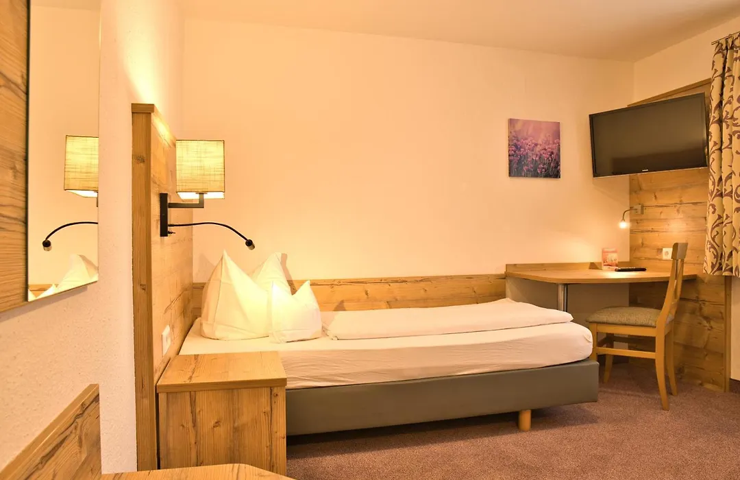Landhotel Schellenberg-1