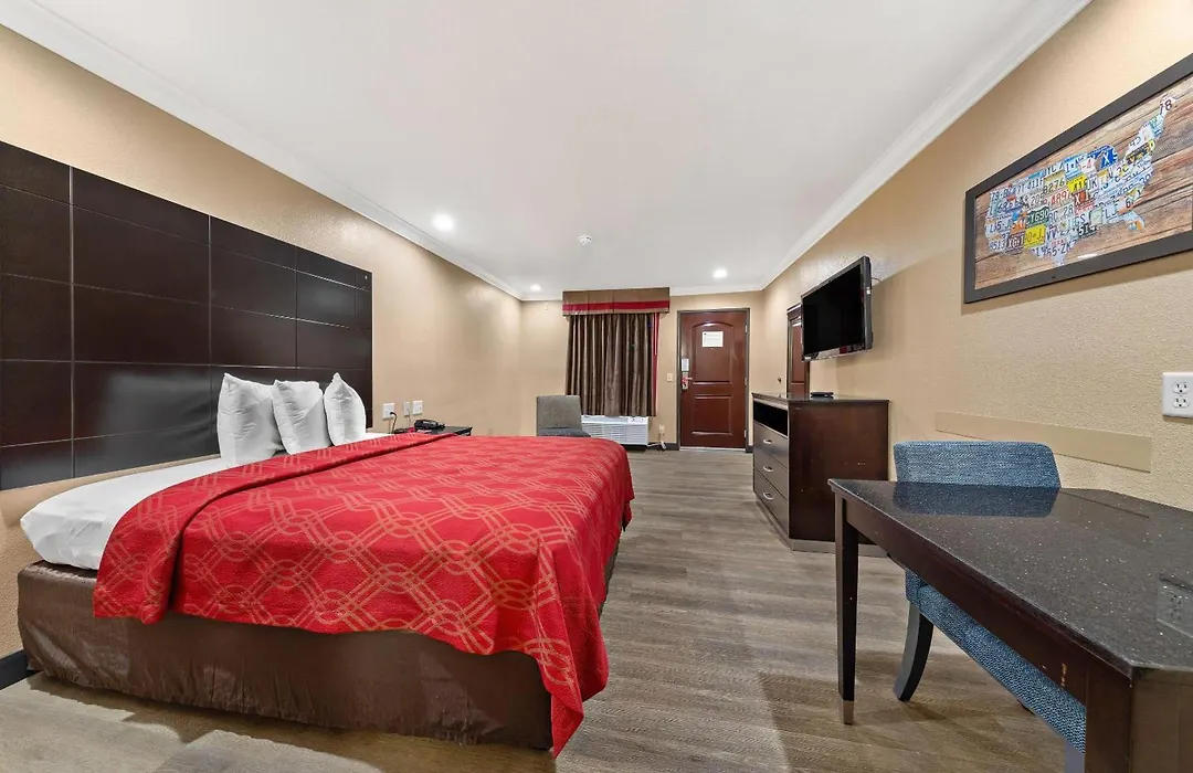 Econo Lodge Inn & Suites Escondido Downtown-1
