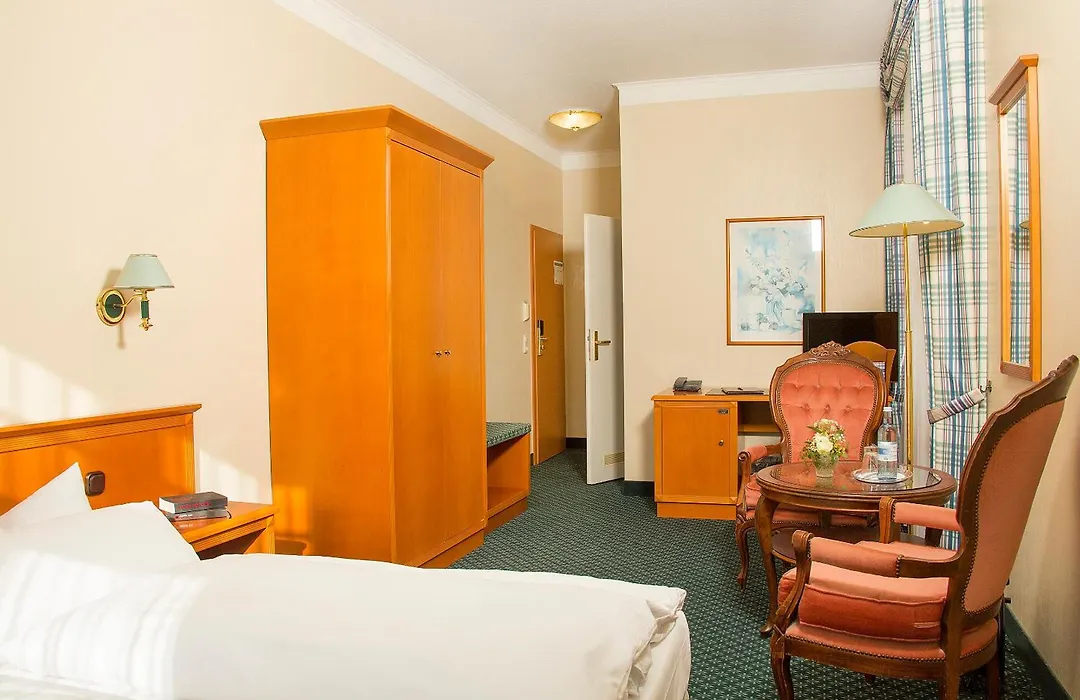 Hotel Kronprinz-1