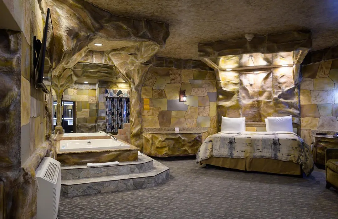 Inn Of The Dove Romantic Luxury & Business Suites-1