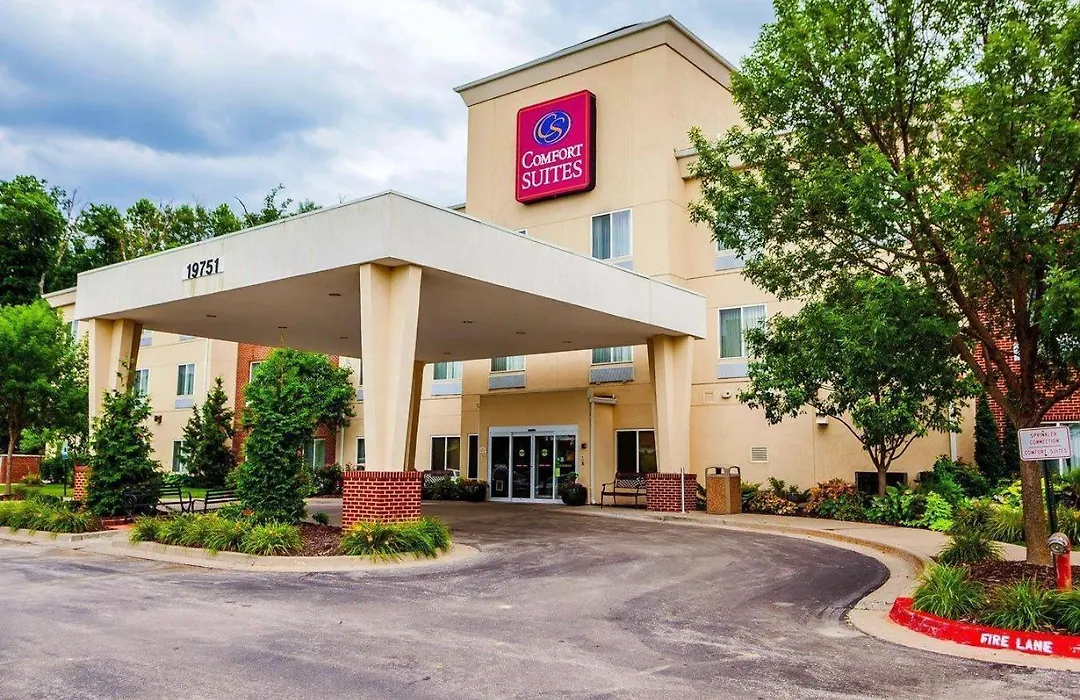 Comfort Suites Independence - Kansas City-1