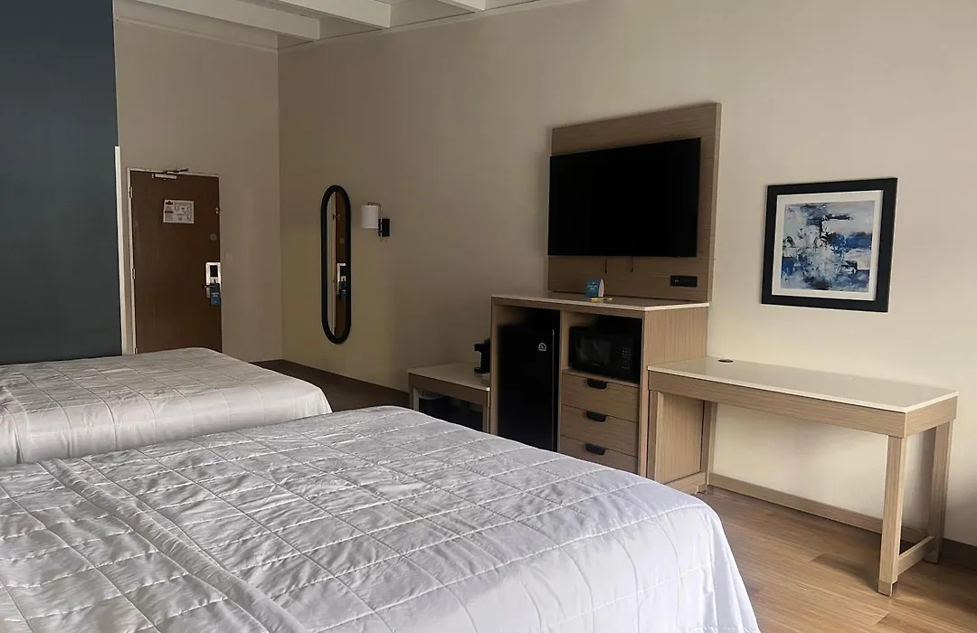 Days Inn & Suites By Wyndham Lexington-1