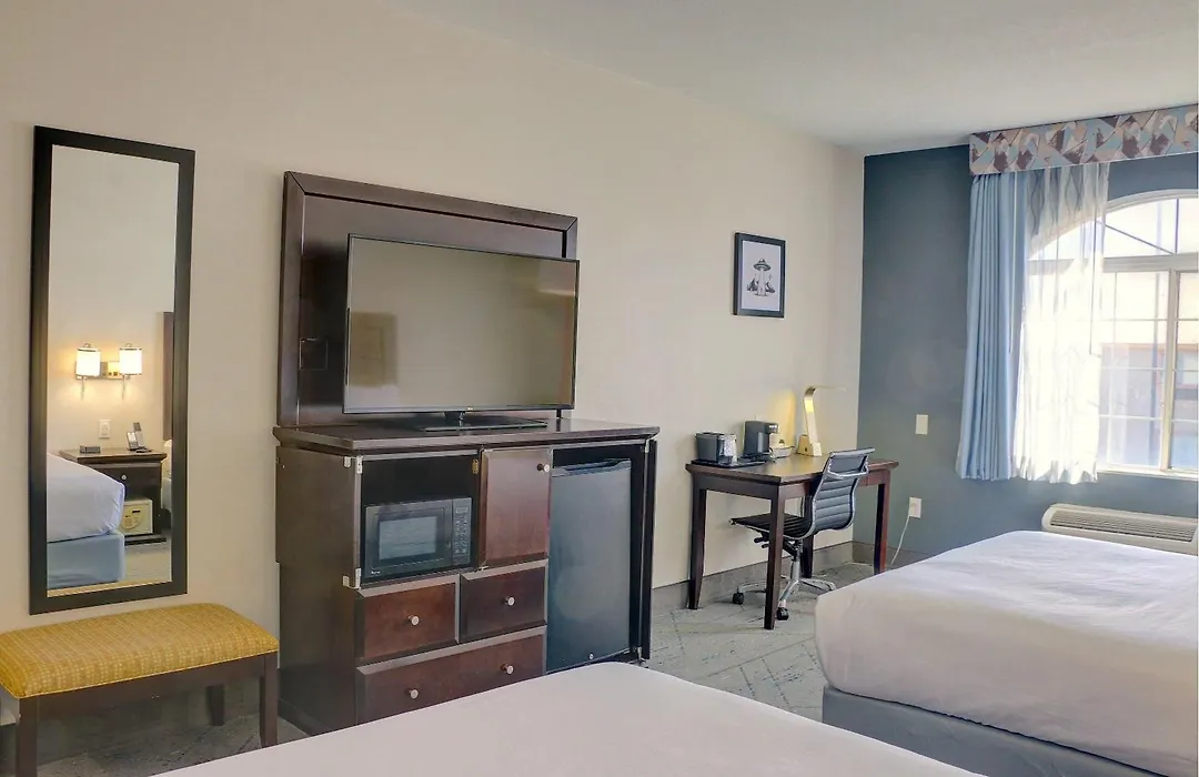 Quality Inn & Suites Roswell North-1