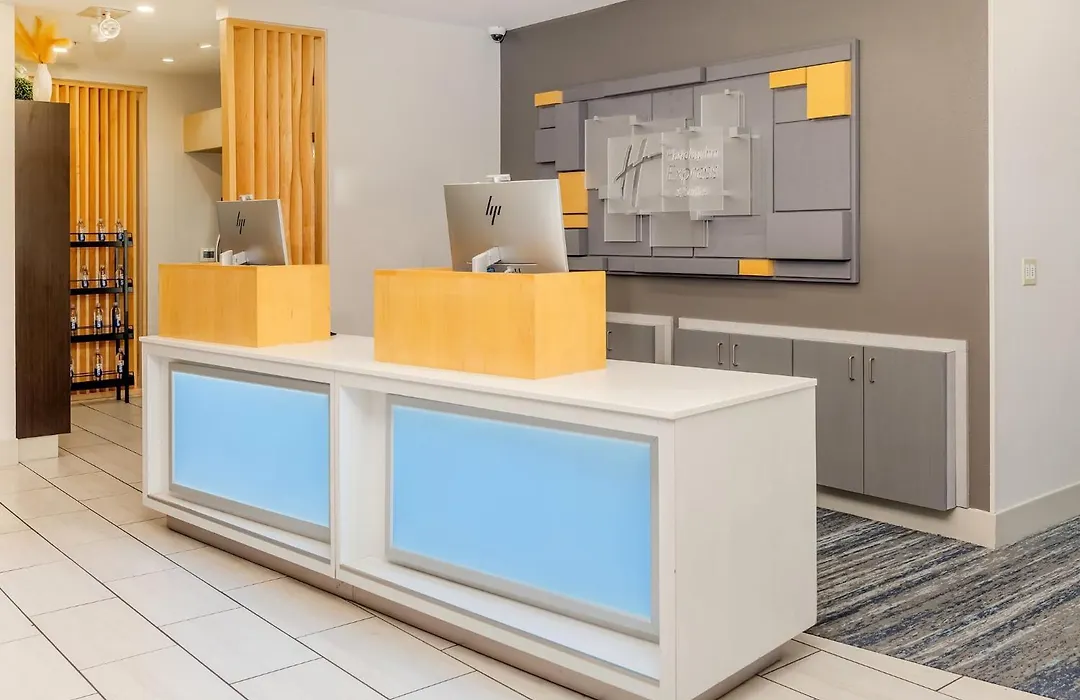 Holiday Inn Express & Suites - Medford By Ihg-1