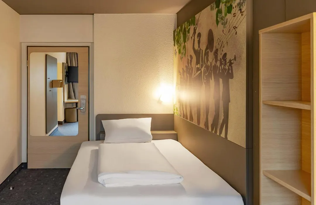 ibis budget Giessen Linden-1
