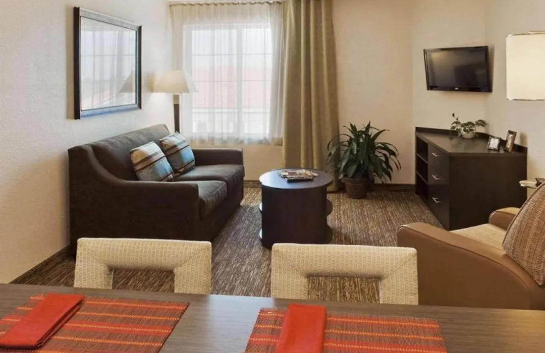 Mainstay Suites Southfield-Detroit-1