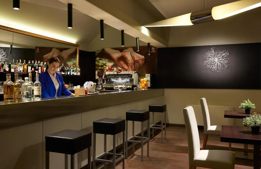 Best Western Hotel Continental-1
