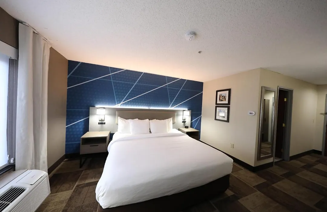 Comfort Inn & Suites Hutchinson-1