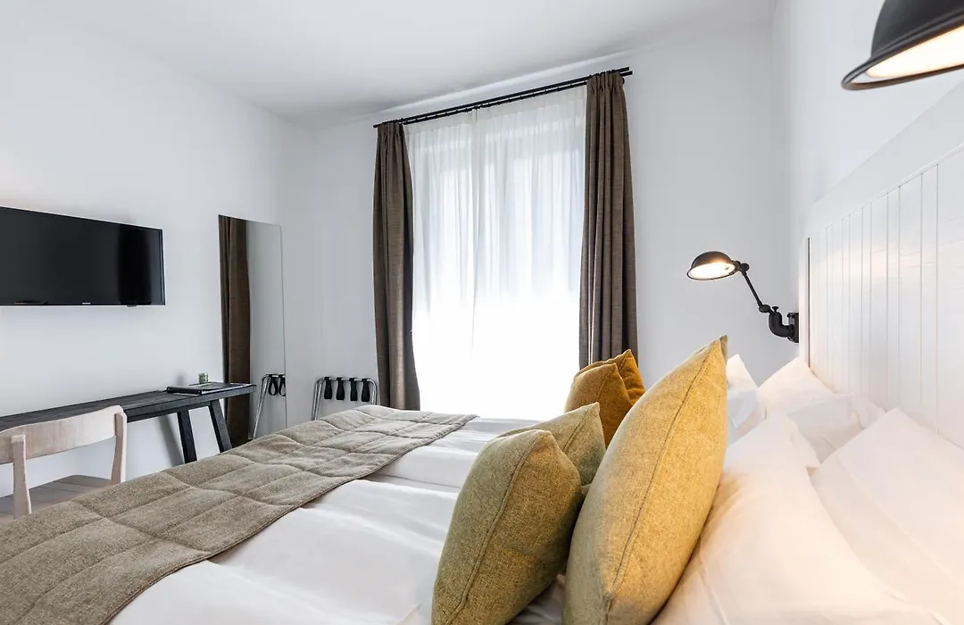Seta Hotel-1