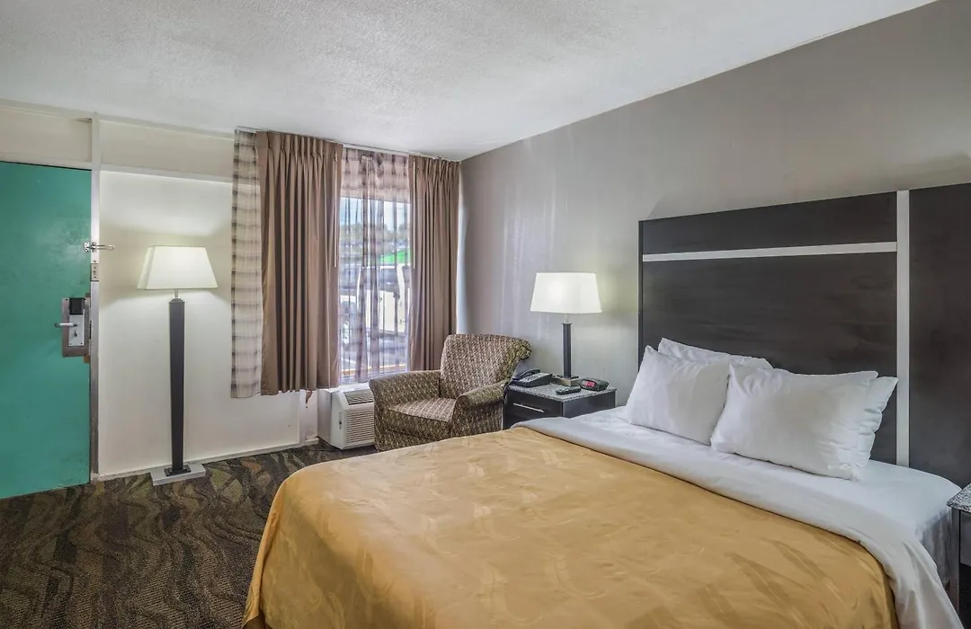 Quality Inn & Suites Conference Center Thomasville-1