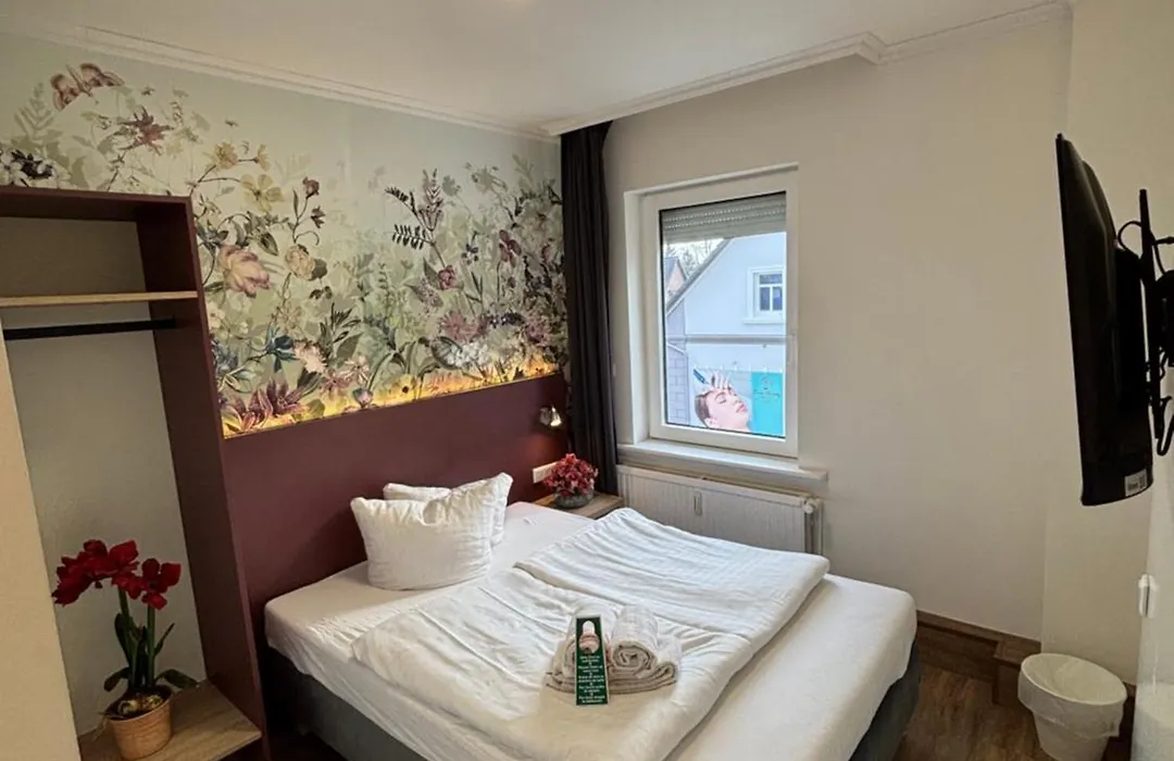Hotel Meiendorfer Park Free Parking-1
