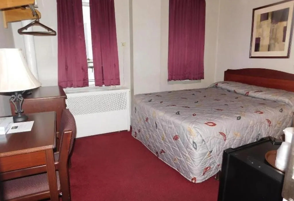 Hotel Harrington-1