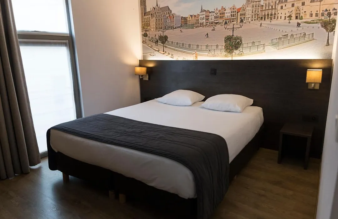 3 Paardekens - B&B City Centre Hotel-1