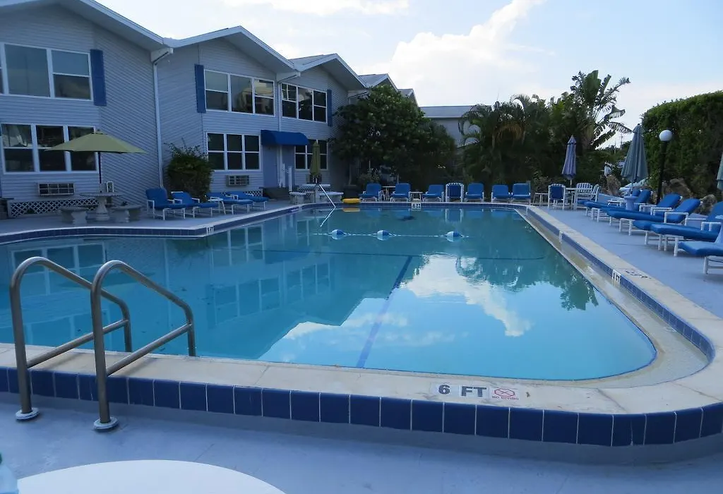 Dolphin Inn-1