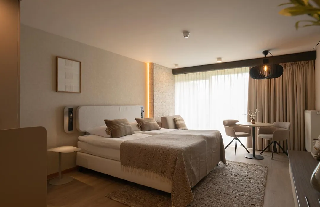 Landhotel Heuvelzicht-1