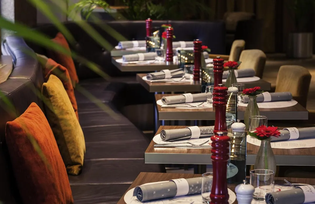 Mercure Hotel Groningen Martiniplaza-1