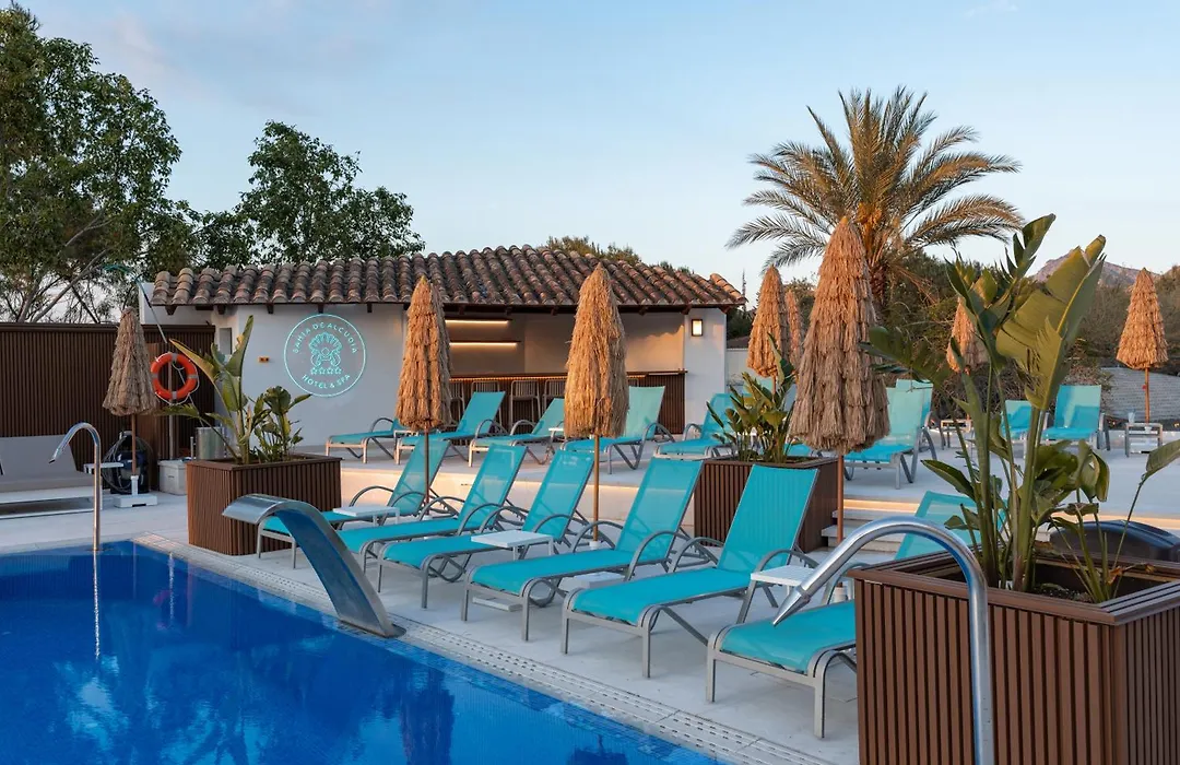 Bahia De Alcudia Hotel & Spa-1