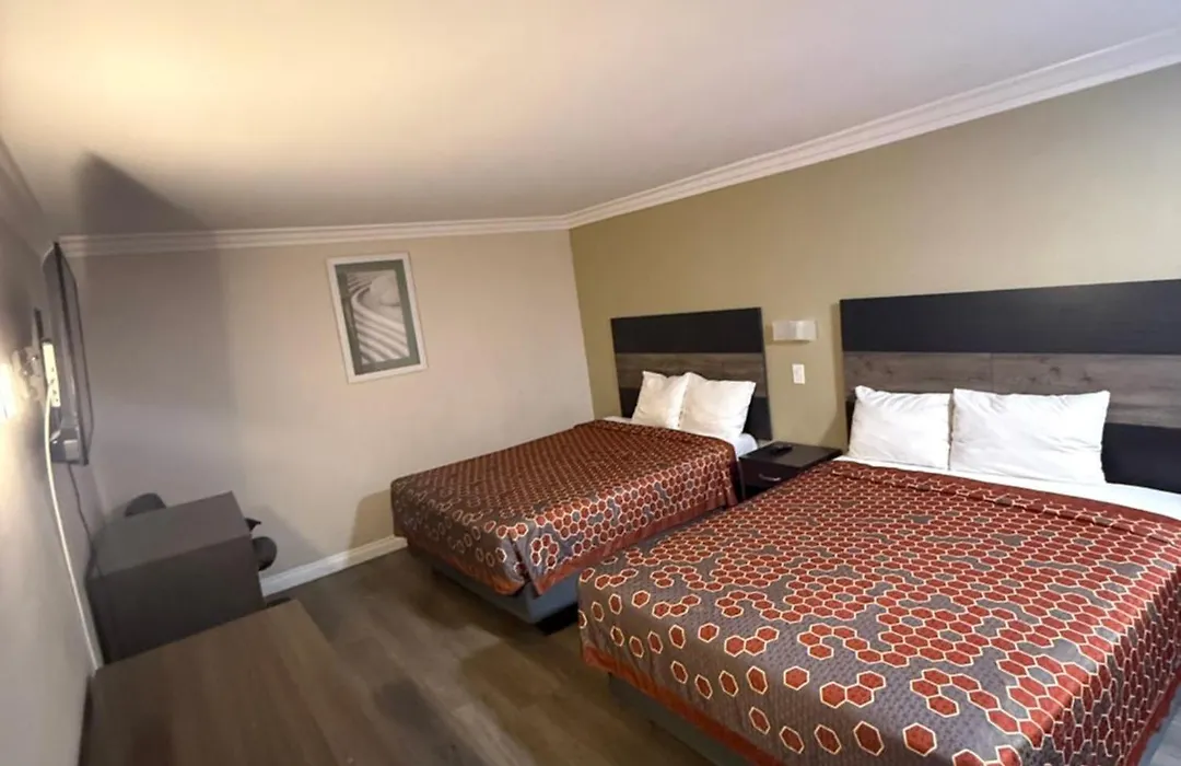 Colony Inn-1