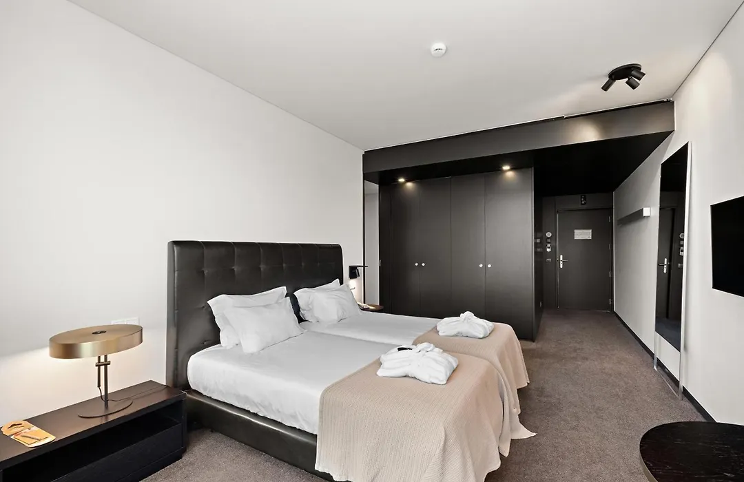 Axis Viana Business & Spa Hotel-1