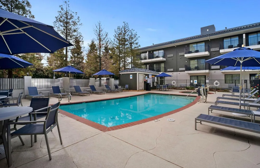 Howard Johnson By Wyndham Fullerton/Anaheim Conference Cntr-1