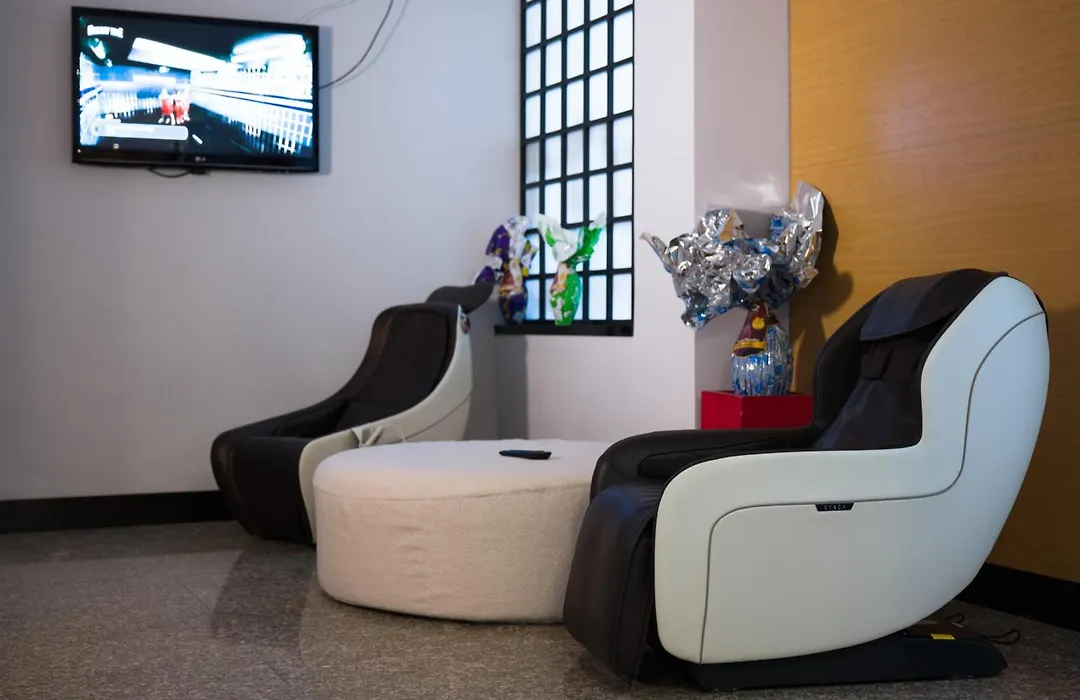 Hotel Junior By Oasigroup Hotels-1