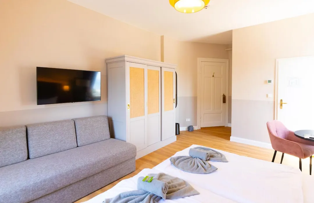 Hotel Germania-1